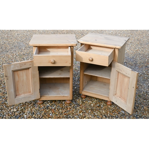 138 - A pair of pine bedside cabinets, 46 cm wide x 38 cm deep x 70 cm high (2)