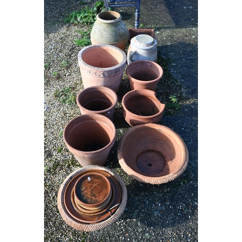 422 - A Greek Cretan terracotta garden pot, 55 cm high to/w French lidded confit pot and various other ter... 