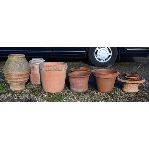 422 - A Greek Cretan terracotta garden pot, 55 cm high to/w French lidded confit pot and various other ter... 