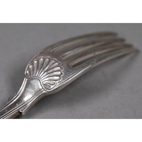 152 - Four Victorian silver fiddle, thread and shell table forks, John & Henry Lias, London 1844, 12.6... 