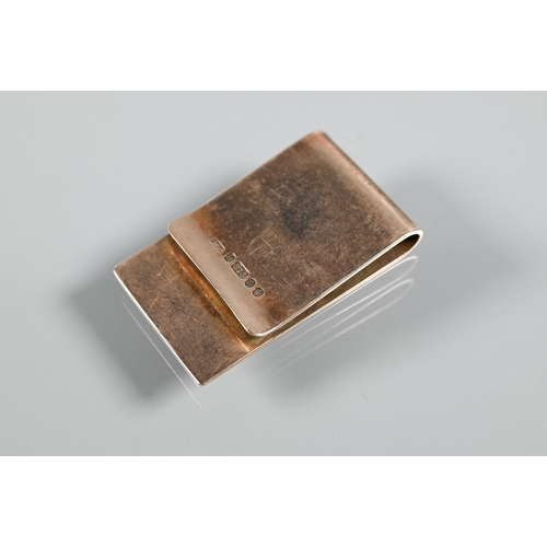 278 - A 9ct yellow gold money clip with etched decoration, London 1968, Sampson Mordan & Co, approx 18... 