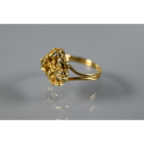 283 - John Donald (1928-2023) - A vintage 18ct yellow gold ring in the form of a gold nugget, makers mark ... 