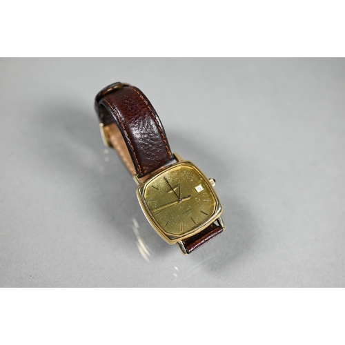 455 - A 14ct gents Longines calendar wristwatch, quartz movement, the case-back with presentation engravin... 