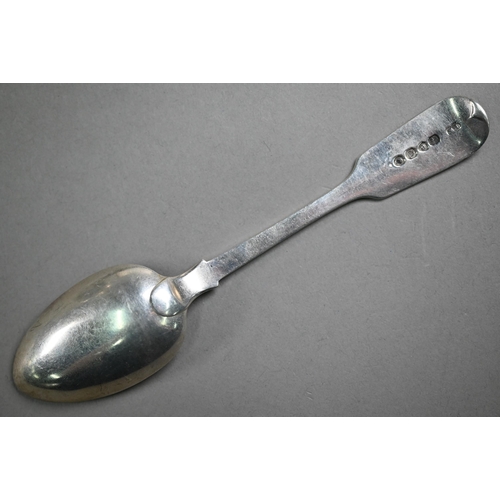 51 - A silver hip flask with detachable beaker, Sampson Mordan & Co, London 1921, to/w a fiddle patte... 