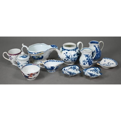 607 - A collection of First Period Worcester/Caughley blue and white porcelain including teapot (lacks lid... 