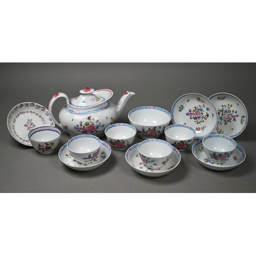 628 - A Regency New Hall teapot painted with floral sprays, no 593 to/w five matching tea-bowls and six sa... 