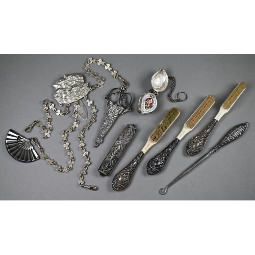 70 - A Victorian silver fan-shaped pin-wheel Birmingham 1889 and a small scissors-case Birmingham 1899, o... 