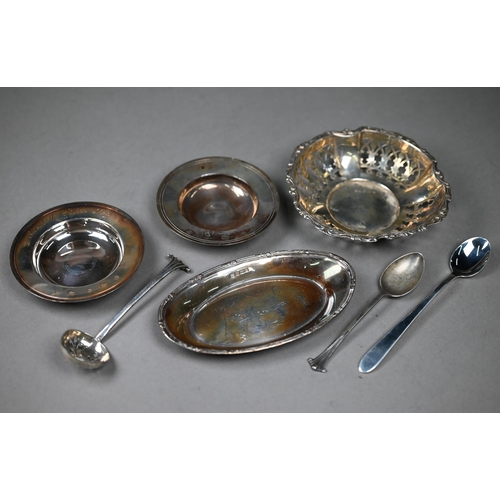 80 - Two miniature silver Armada dishes, an oval pin dish and a pierced bonbon dish, to/w a US Lunt Sterl... 