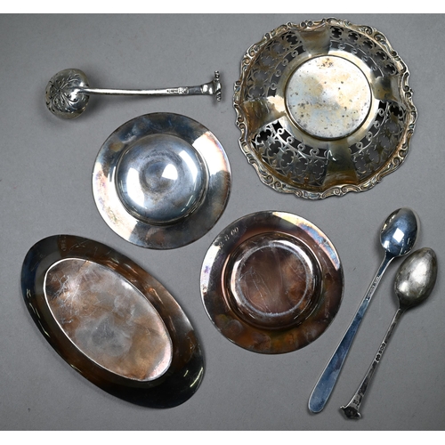 80 - Two miniature silver Armada dishes, an oval pin dish and a pierced bonbon dish, to/w a US Lunt Sterl... 