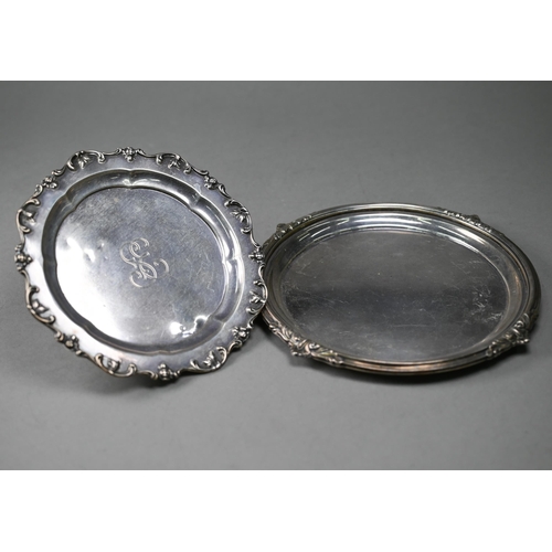 92 - A silver letter salver with scroll-embossed moulded rim, Robert Pringle & Sons, London 1918, 20.... 