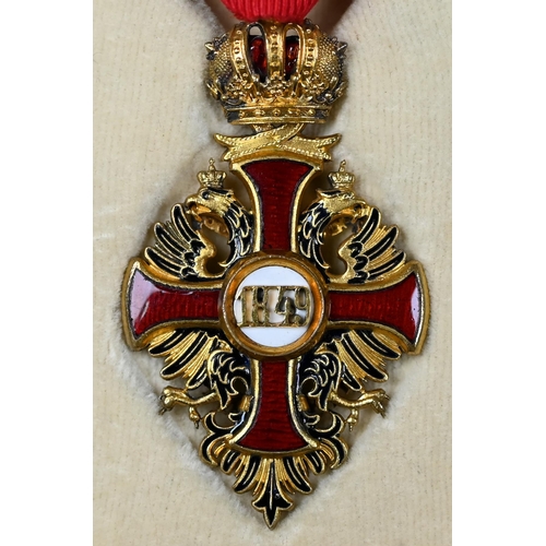 1038 - Imperial Austrian Order of Franz Joseph (1849) Knight's breast badge, in gilt bronze and enamels by ... 