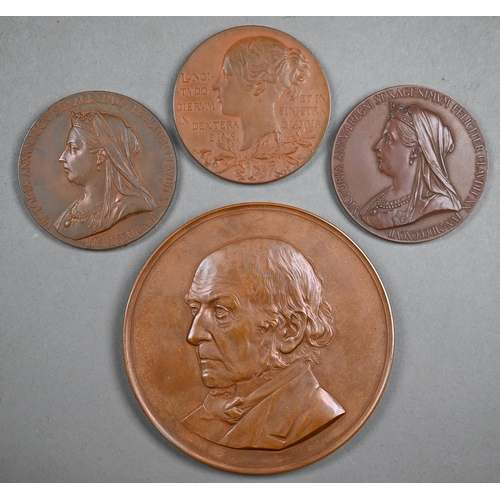 1076 - A late Victorian bronze commemorative medallion, the obverse with relief bust of Gladstone by Lauer ... 