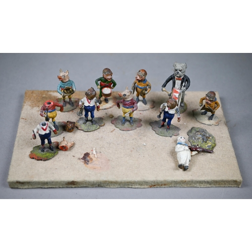 1079 - A novelty eleven-piece band of anthropomorphic animals, in cold-painted metal with wobbling heads, 5... 