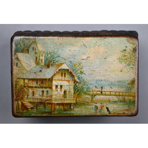 1081 - A cold-painted base metal mesh evening bag to/w a papier mache snuff box with decorated lid and two ... 