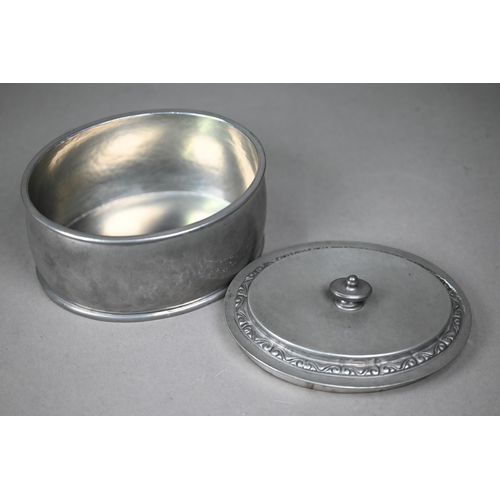 1089 - A Liberty & Co 'Tudric' planished pewter oval box and cover, no 01566, 14 cm long