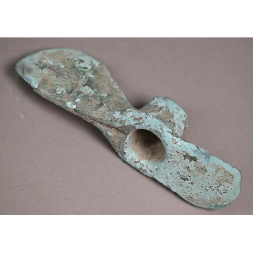 1105 - A Bronze Age (probably Luristan) axe-head of mattock form, 16 cm long