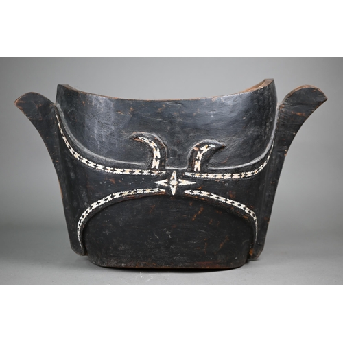 1117 - A Polynesian (possibly Solomon Islands) carved and painted wood two-handled vessel inlaid with mothe... 