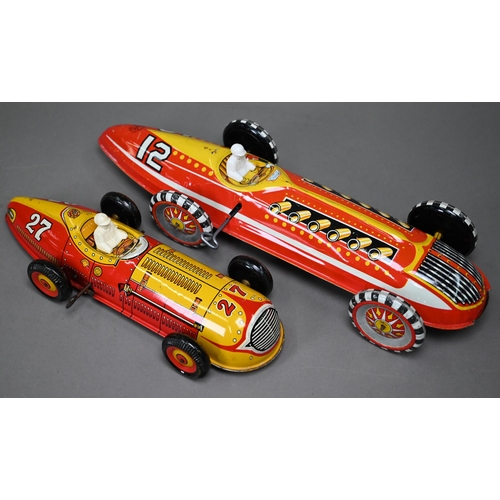 1152 - Two Mar Toys tinplate clockwork racing cars, 41/30 cm long - the smaller inscribed 'Indianapolis 194... 