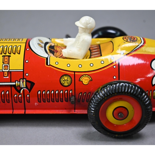 1152 - Two Mar Toys tinplate clockwork racing cars, 41/30 cm long - the smaller inscribed 'Indianapolis 194... 