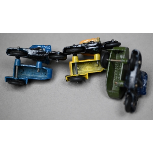 1157 - A Dinky 44b AA Patrol Motorcycle, a 43b RAC Patrol Motorcycle and a 42b motorcycle and side car - Po... 