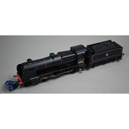 1173 - A Bachmann Branch-Line Ltd ed N-class model 'Brian Fisk' locomotive and tender, boxed with certifica... 