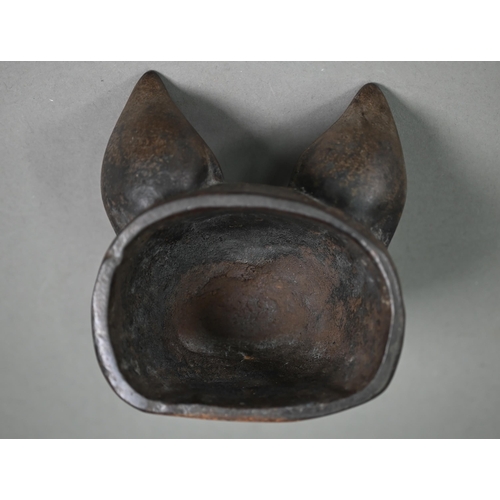 1255 - A cast iron fox's head doorstop, 15 cm