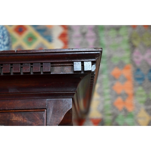 851 - A George III mahogany chest on chest, the dentil moulded cornice over two short and three long gradu... 