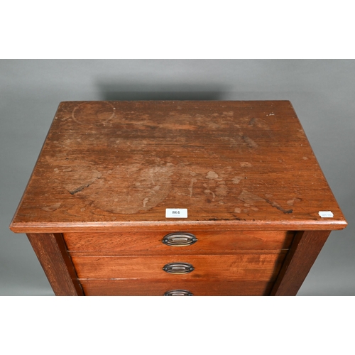 861 - An antique mahogany Wellington chest of seven drawers, raised on a plinth base, 60 cm x 40 cm x 114 ... 