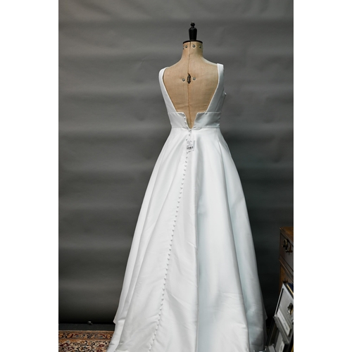 1293 - Anya Bridal - An unworn off-white wedding gown, style no 6758ZZ, with fitted bodice, full skirt with... 