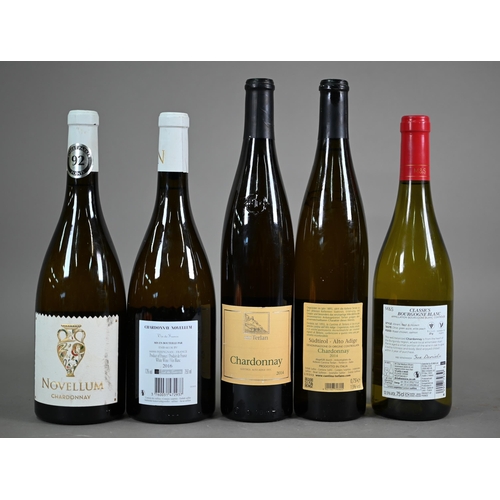 1331 - Twelve bottles of chardonnay - seven bottles of chardonnay, Kellerei Contina Terlan, Italy, 2014; fo... 