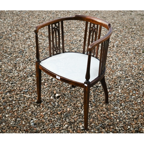 156 - An Edwardian bowback elbow chair