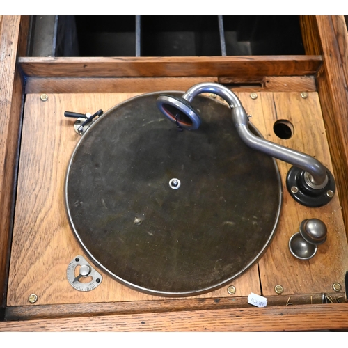 174 - # A 'Natural Tones' oak cabinet gramophone, 78 cm wide x 50 cm deep x 74 cm high