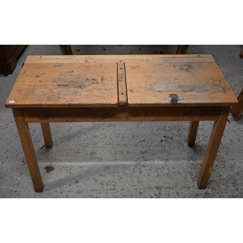 187 - A vintage double school desk, a/f