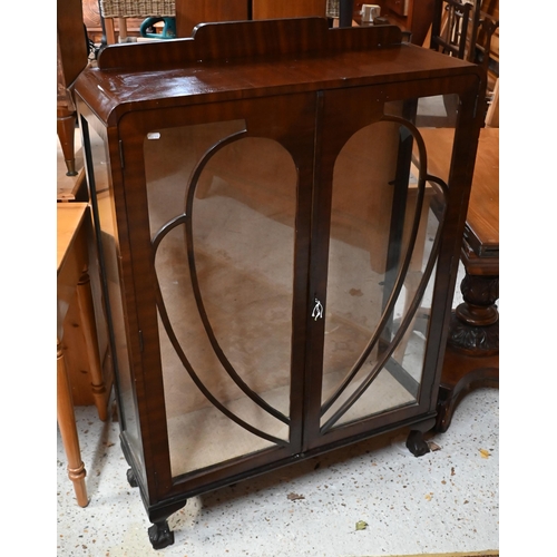 209 - An Art Deco glazed walnut display cabinet, 87 cm x 29 cm x 118 cm h