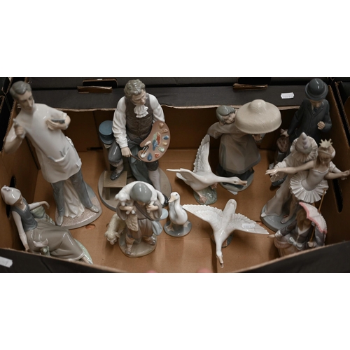 381 - Eight various Lladro figures and three geese (box)