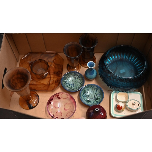 384 - Various blue and brown marbled glassware, studio pottery etc (box)