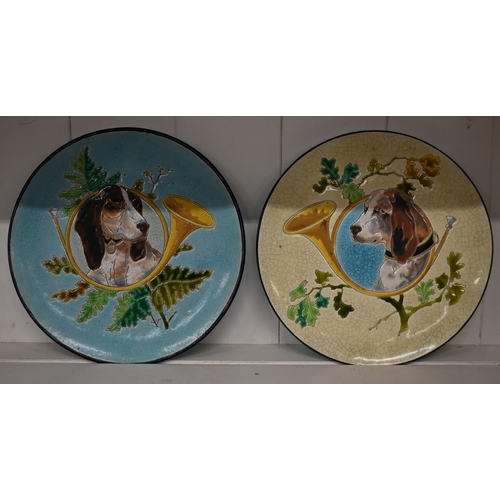 386 - A Nymphenburg porcelain group of two chicks, a Halcyon Days Leopard, Goebbels Robin and a pair of Fr... 