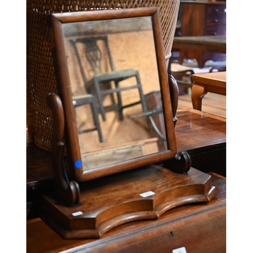 197 - #A 19th century mahogany toilet mirror on shaped platform base a/f, 50 x 22 x 55 cm high