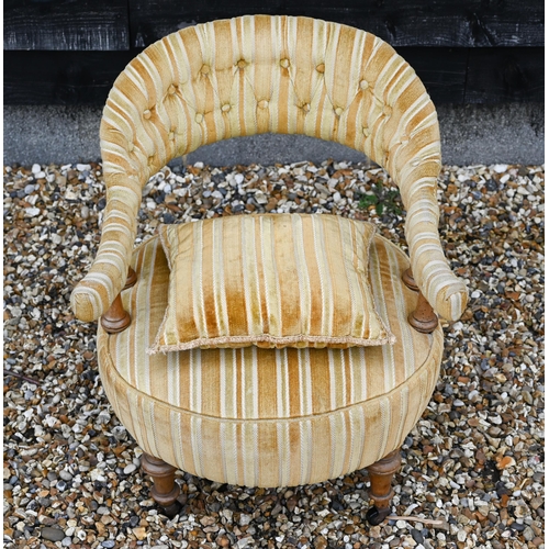 248 - A 19th century horseshoe shaped salon chair with yellow striped upholstery and walnut frame to/w mat... 