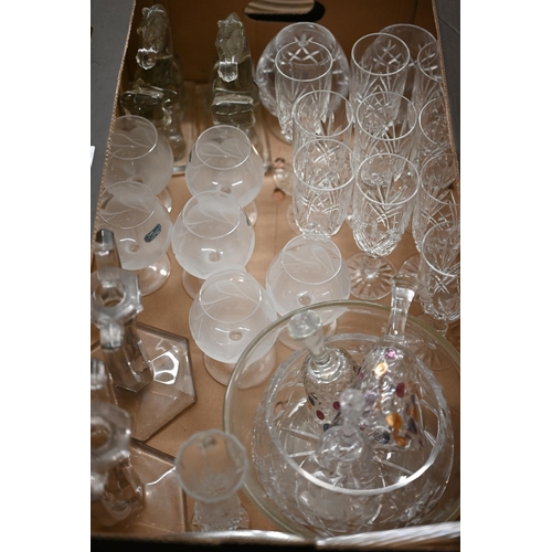 379 - A set of ten pressed glass champagne flutes to/w other glassware including pair of rearing horses, c... 