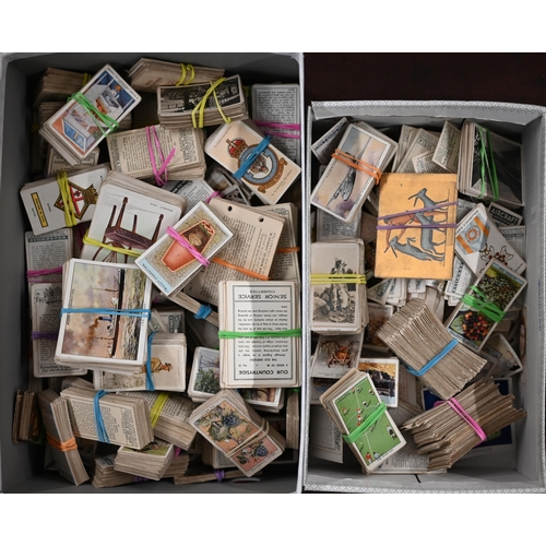 424 - A large quantity of cigarette cards - mostly Player's and Wills's - sets and part-sets, loose and in... 