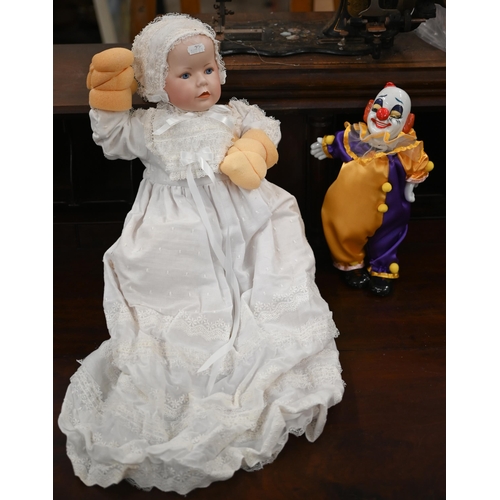 443 - A boxed Franklin Heirloom bisque baby doll 'The Victorian Christening Doll', c/w box and paperwork t... 