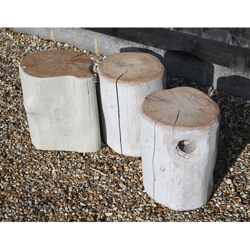 448 - Three painted tree trunk section garden stools to/w a driftwood vessel-section standard lamp (4)