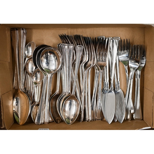 482 - An Elkington epns set of flatware and cutlery, little used to/w various other ep wares (2 boxes)