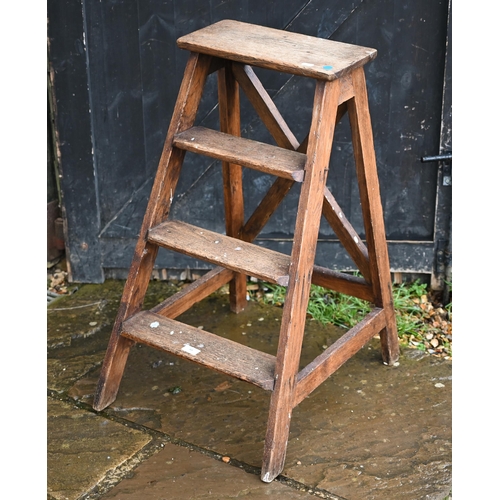 88 - A set of old waxed oak library steps