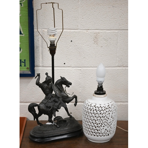 390A - A spelter rearing horse and mounted warrior table lamp on wooden base, 53 cm high to/w a Chinese ret... 