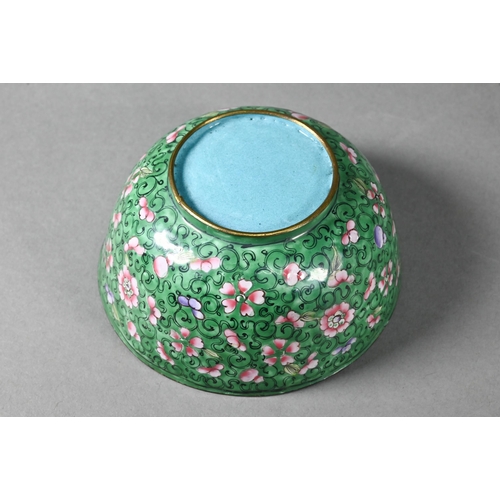 337 - A 19th century Chinese famille rose cylindrical jar and cover or caddy, painted in polychrome enamel... 