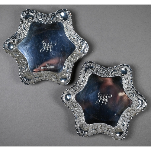 107 - A pair of late Victorian silver quatrefoil pin dishes with gadrooned rims, John Edward Wilmot, Birmi... 