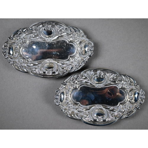 107 - A pair of late Victorian silver quatrefoil pin dishes with gadrooned rims, John Edward Wilmot, Birmi... 