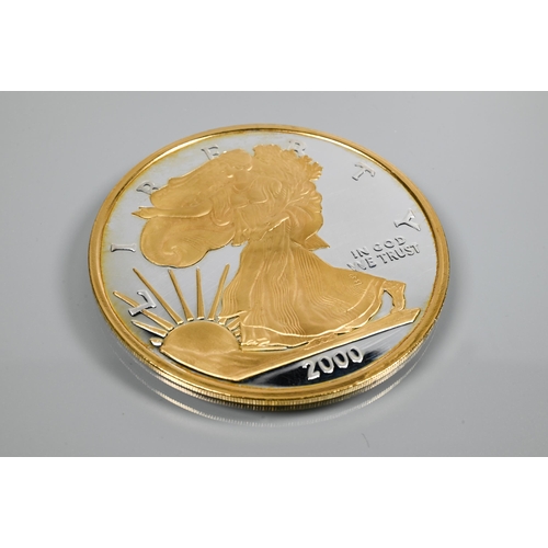 160 - A USA Liberty Quarter Pound Fine Silver large coin, dated 2000, in protective case